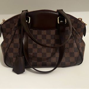 ❤️ Authentic Louis Vuitton **pristine condition